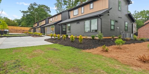 Carriage Houses_Row View.jpg
