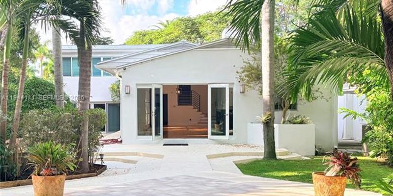 Miami House: 2301 S Miami Ave