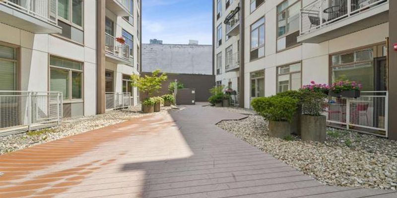 Jersey City House: 217 Newark Ave