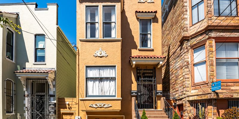 San Francisco House: 341 Pierce St