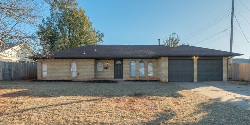 Oklahoma City House: 2704 NW 115th St