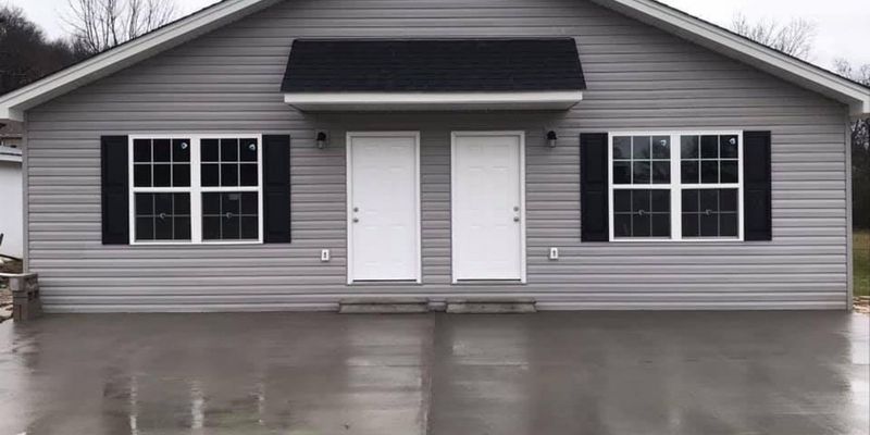 Williamsburg Apartment: 21 Weesner Ave