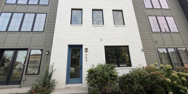 Columbus Apartment: 355 Loeffler Ave