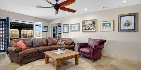 2032 E La Jolla Dr-20.jpg