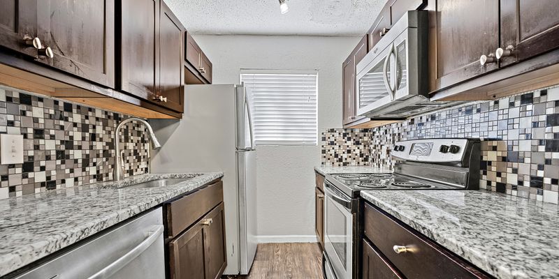 Dallas Apartment: 5414 Reiger Ave
