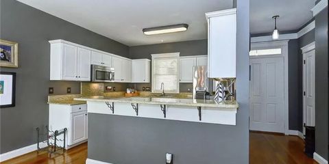 Kitchen-1.JPG