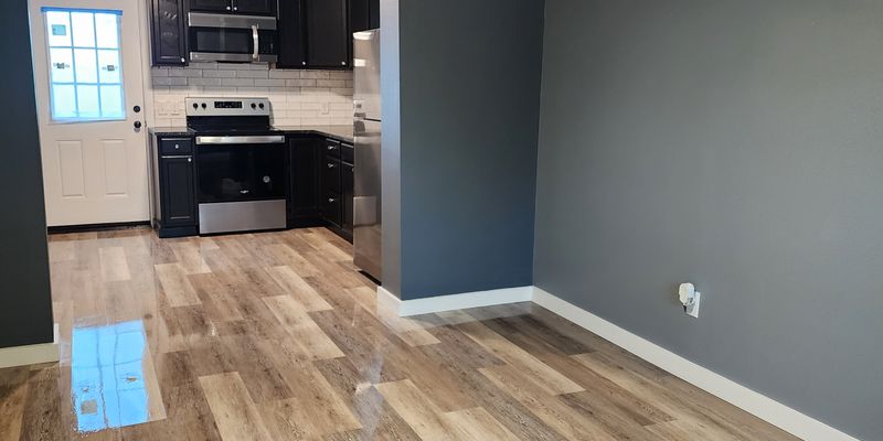 Canton Apartment: 220 Bois D Arc St