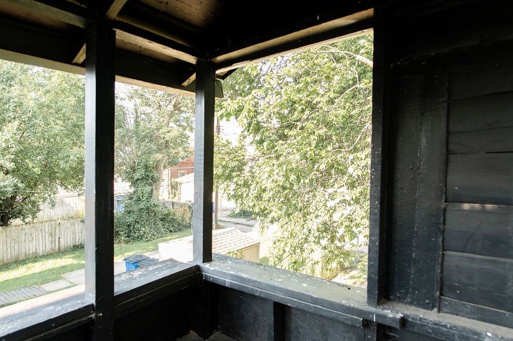 415 Brightwood Ave photo 26