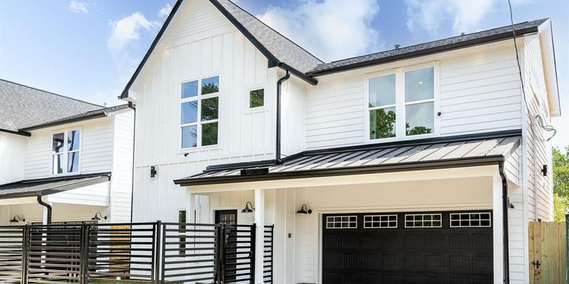 Houston House: 4705 Idaho St