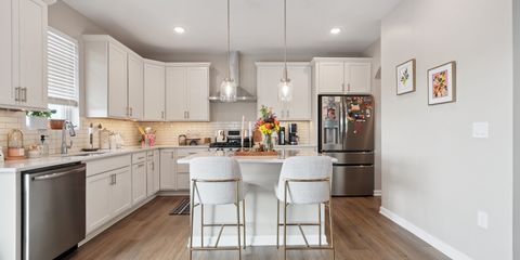 11-128 1275 Pricilla CT.jpg