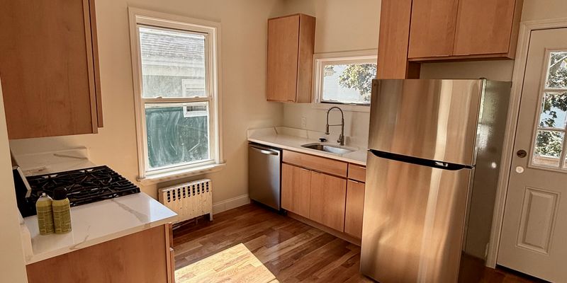 Lynn Apartment: 122 Chestnut St