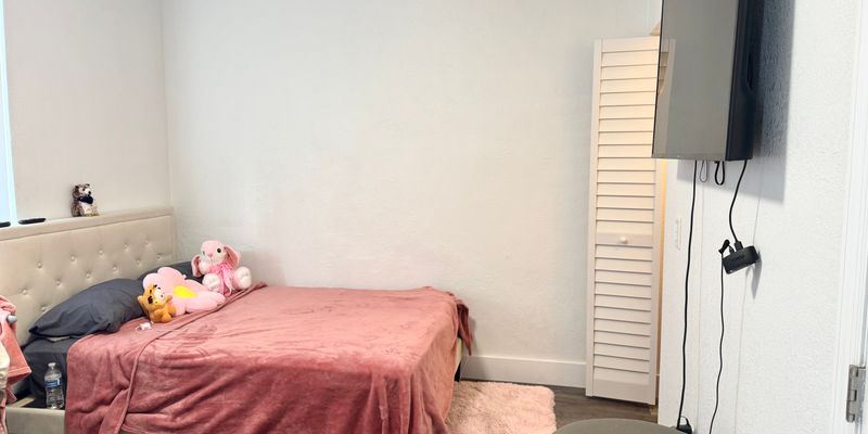 Miami Beach Apartment: 7619 Abbott Ave