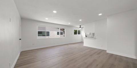 6_3444 E. Wilton Street, Unit 3.jpg