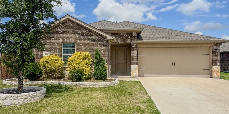Royse City House: 801 Meadow Creek Ln