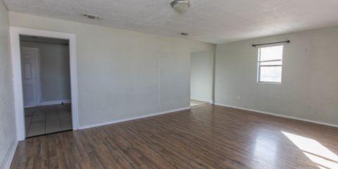 untitled (5 of 20).jpg