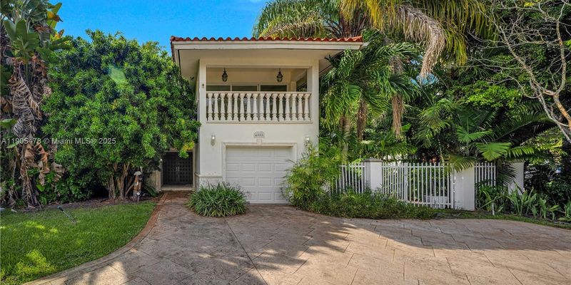 Coral Gables House: 4000 Alhambra Cir #1