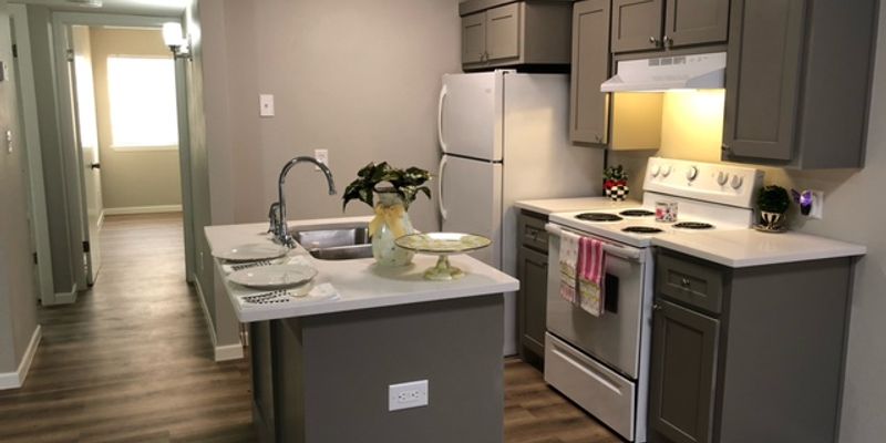 Edinburg Apartment: 1700 W Samano St