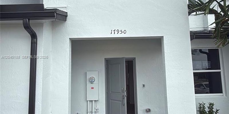 Homestead House: 17950 SW 357th St