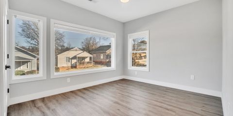14-web-or-mls-4443-02302.jpg