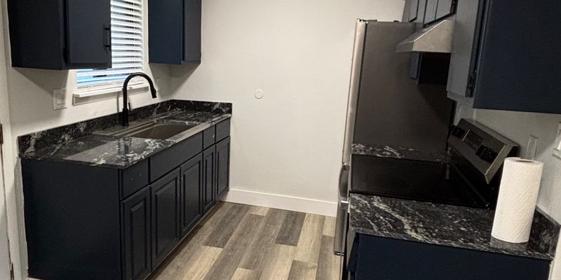 Collinsville Apartment: 1102 Apache Dr