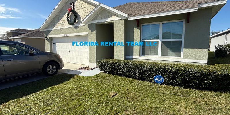 Leesburg House: 3630 Caspian St