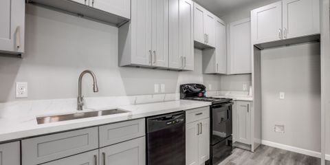 2910-s-laredo-st-san-antonio-tx-78207-MLS-5.jpg