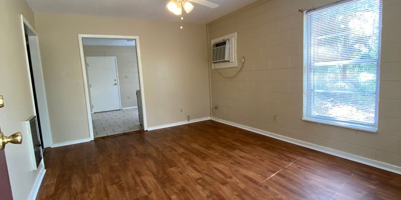 Tallahassee House: 5015 Oleander Drive