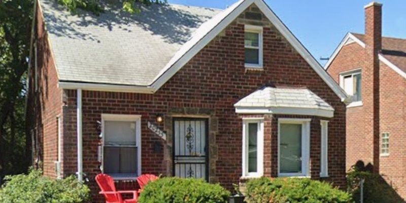 Detroit House: 20255 Bramford St