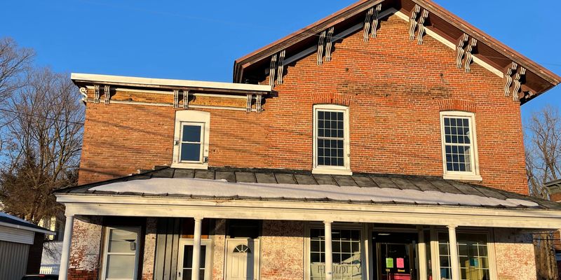 Dexter Apartment: 133 Canal St