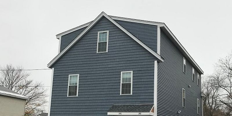 Lowell Apartment: 146 Alma Street