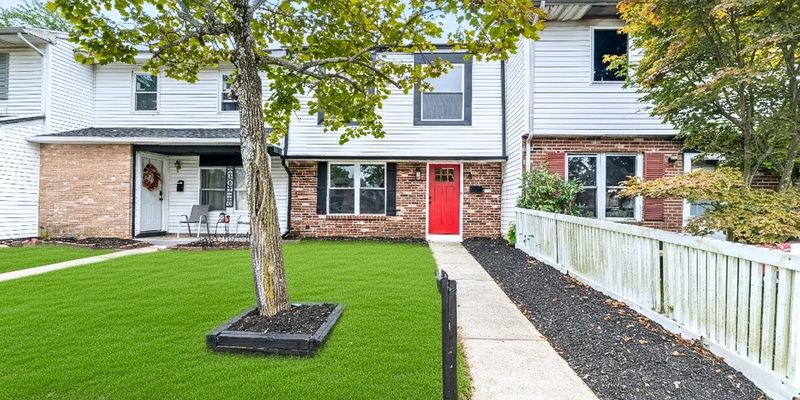 Winslow Township House: 4 Magnolia Ct