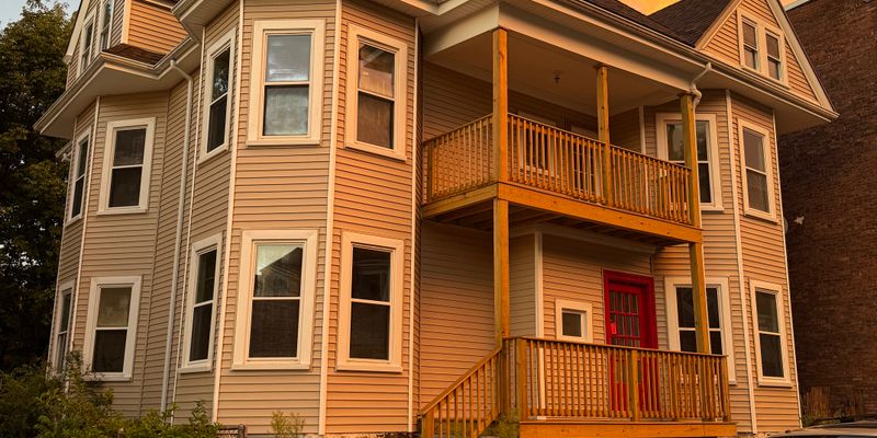 Boston Apartment: 34 Fayston St