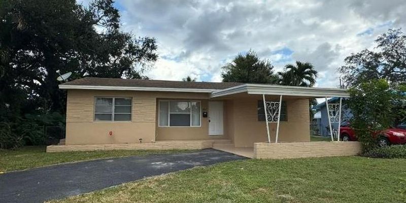 Pembroke Pines House: 6817 SW 10th St