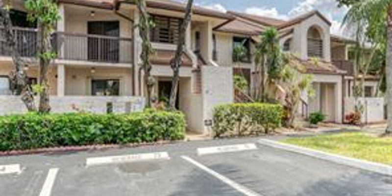 Sunrise House: 9818 Nob Hill Ct # 9818