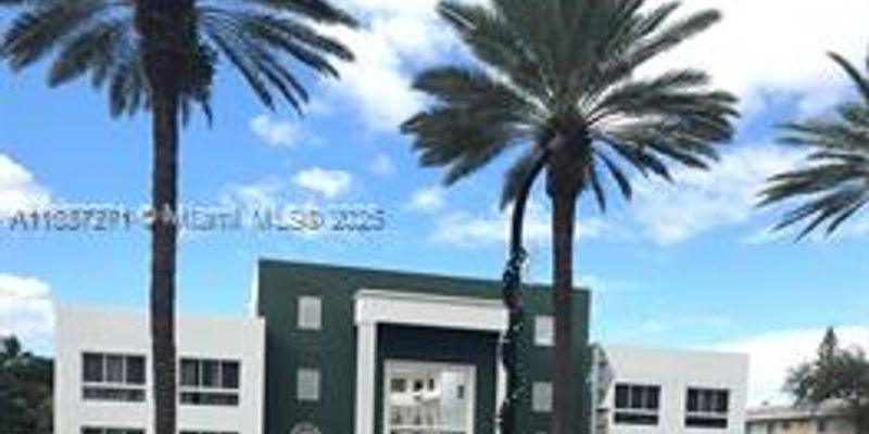 Bal Harbour House: 9920 Collins Ave # 20