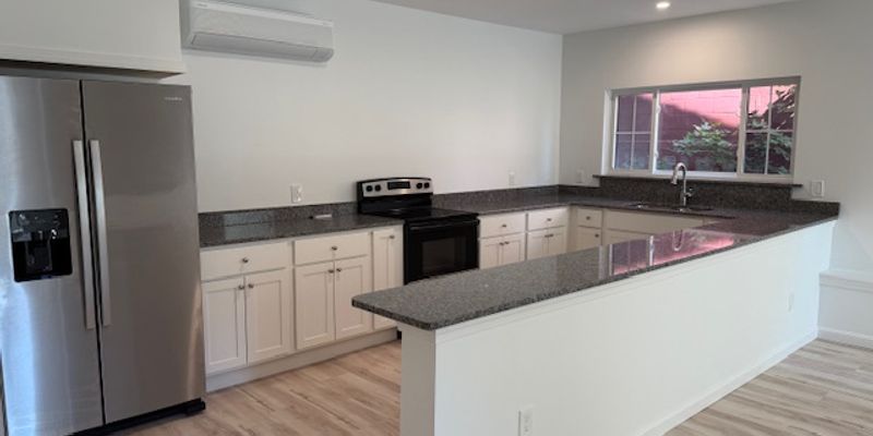 Ellsworth Apartment: 64 Pine St