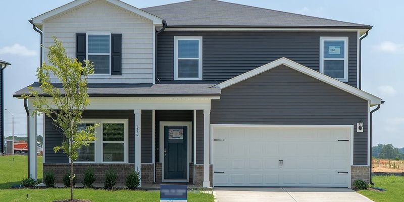 Angier House: 676 White Birch Ln