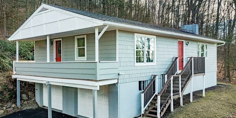 Poughquag House: 54 Brothers Rd