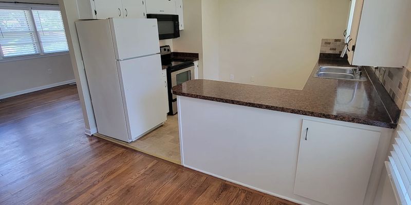 Lawrence House: 2145 Mitchell St