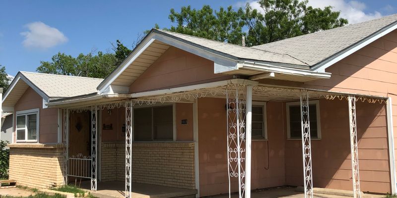 Big Spring House: 1111 Sycamore St