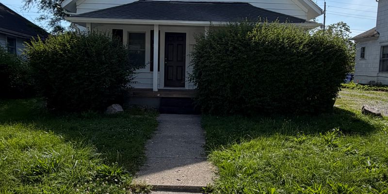 Kokomo House: 700 S Locke St
