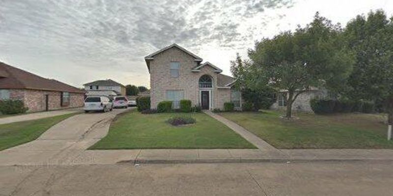 desoto House: 1008 mockingbird lane