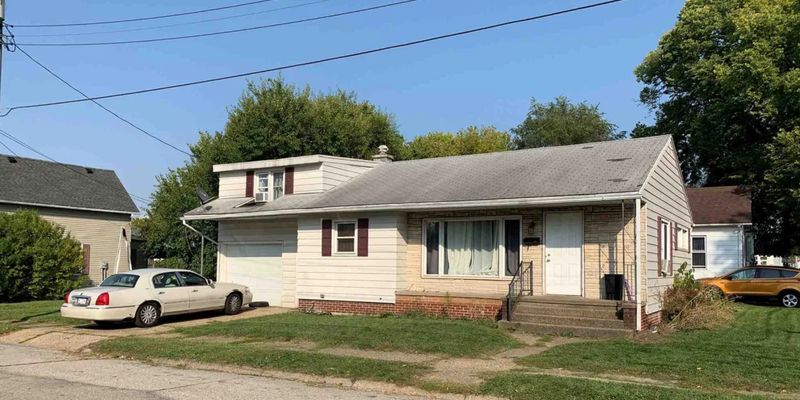 Mishawaka House: 336 Smith Street