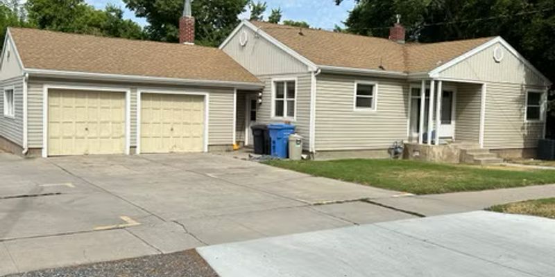 Logan University Apartment: 545 N 600 E