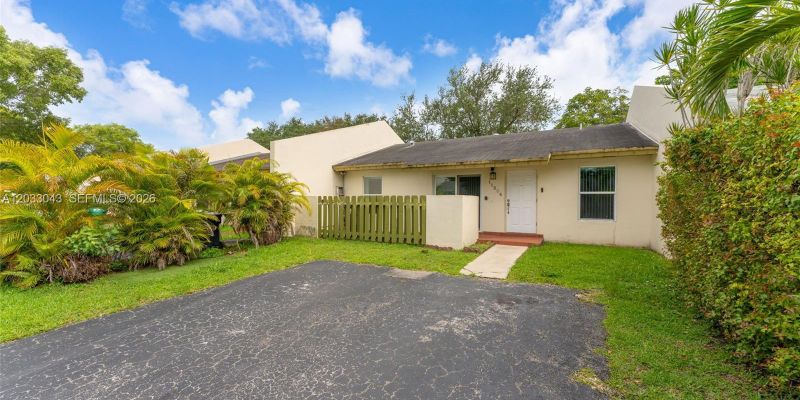 Miami House: 11506 SW 124th Pl