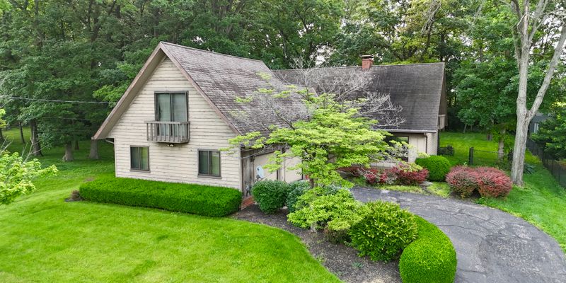 London House: 1421 Itawamba Trail
