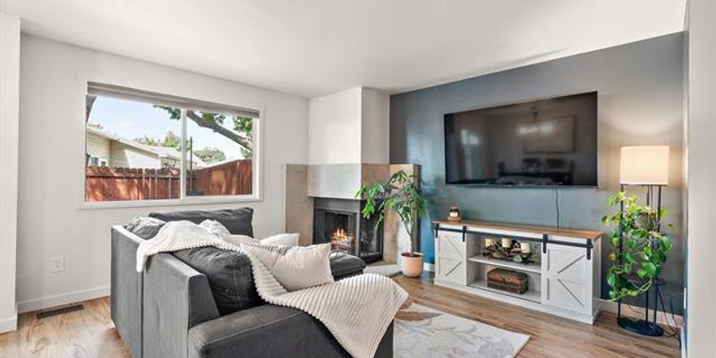 Boise House: 529 S Beach St