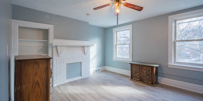 Pittsburgh House: 435 N Graham, Pittsburgh, PA 15206