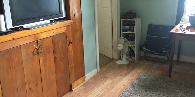 Johnson Apartment: 140 Vermont route 100C