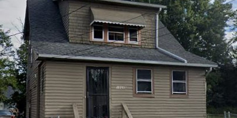 Cleveland House: 10315 Gay Ave